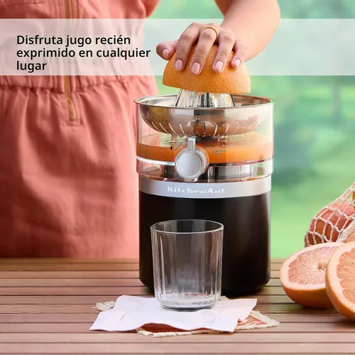 Vista 3 de KitchenAid Go Cordless Citrus Juicer - batería incluida, KCJR161BM