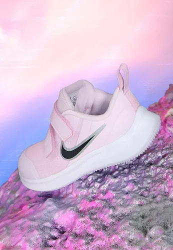 Vista 109 de Nike Kid's Star Runner 3 Shoe