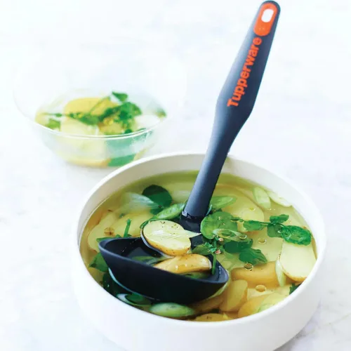 Vista 3 de Tupperware Herramienta de preparación de cocina cucharón negro con letras naranjas