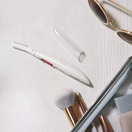 Vista 12 de Panasonic Depiladora para todo el cuerpo para mujeres, diseño portátil y elegante, suave para área del bikini, axilas, piernas, rosa, 1 unidad