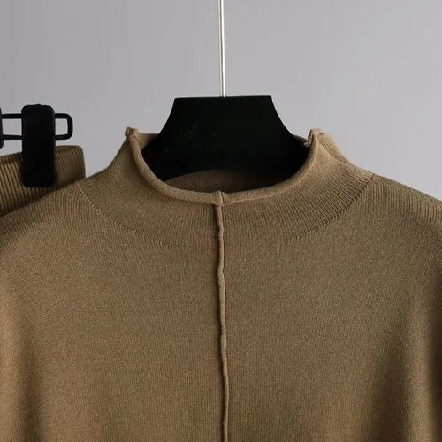 Vista 4 de Trajes de algodón para mujer, conjunto de punto para otoño e invierno, suéter de cuello alto, pantalones largos elegantes