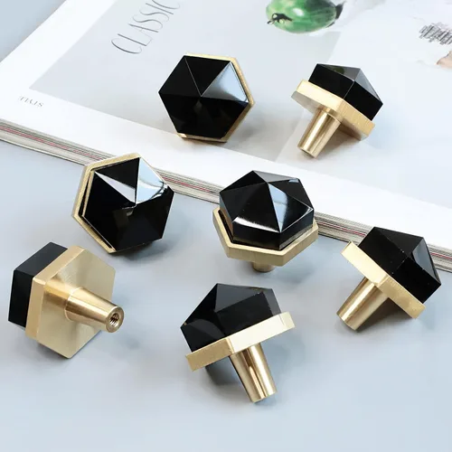 Vista 3 de Rockcloud Paquete de 2 pomos de piedra de cristal con forma hexagonal de obsidiana con tornillos, tiradores de cajón, pomos decorativos