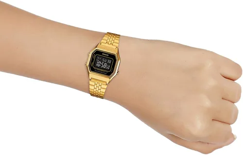 Vista 6 de Casio LA680WGA-1B Reloj de cuarzo de metal dorado para mujer Oro Digital