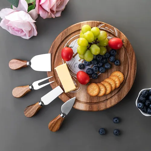 Vista 4 de Juego de tablas de queso de madera de acacia, tabla de charcutería y plato para servir queso con 4 cuchillos de queso de acero inoxidable, ideal