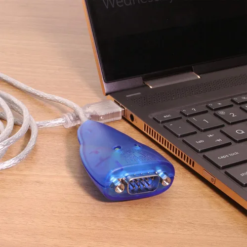 Vista 5 de USBGear® Adaptador USB a serie RS232, cable USB a DB9 de 6 pies con LED de estado, chip FTDI, compatible con multiplataforma