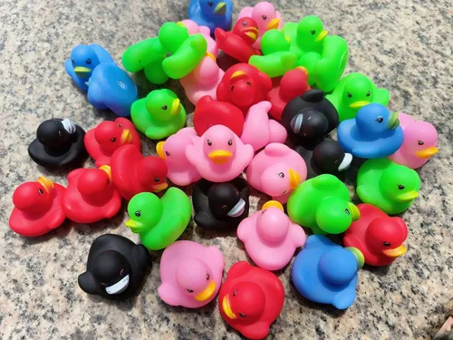 Vista 4 de Juego de mini pato de goma de gran tamaño, 10 piezas, flotador y chirriante, mini pato de goma, baño para bebé, ducha con sonido de pato, juguetes