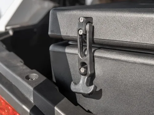 Vista 6 de SuperATV Enfriador/caja de carga para Polaris RZR Trail 900 Sport / 900 Premium / 900 Ultimate Capacidad de 30 litros Dos portavasos integrados