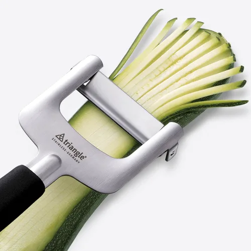 Vista 4 de triangle Cortador de juliana – Acero inoxidable ultra afilado – Corta verduras firmes para fideos vegetales, ensaladas y más – Apto para lavavajillas