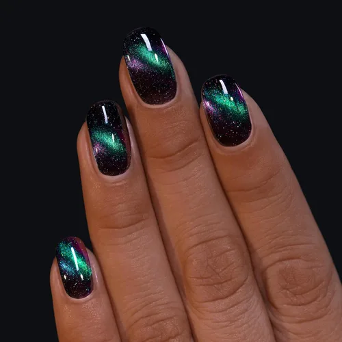 Vista 7 de ILNP Deep Space - Esmalte de uñas holográfico magnético verde azulado a morado