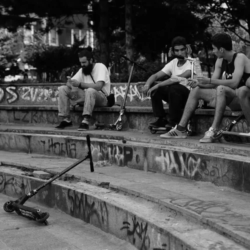 Vista 5 de Soporte universal para scooter que se adapta a la mayoría de scooters (scooters profesionales de acrobacias), para ruedas de scooter de Negro