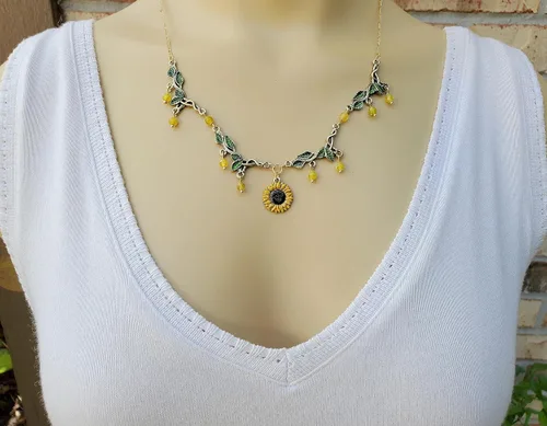 Vista 3 de Green Leaf and Sunflower Necklace w/Agate Bead Dangle - Hand Painted Sunny, Golden Yellow Flower and Leafy Green Necklace - Nature Colors Jewelry