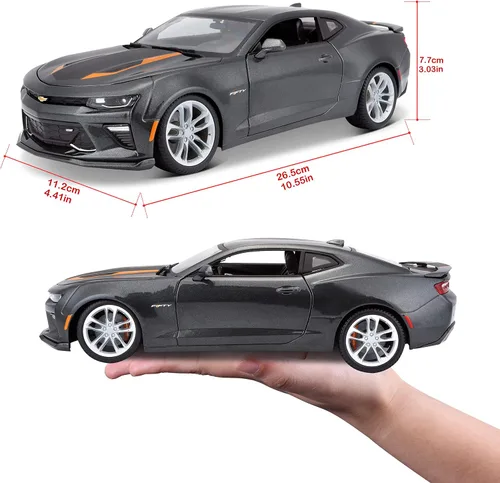 Vista 6 de Maisto 1:18 SE 2017 Chevrolet Camaro del 50.º aniversario (Gris metálico)