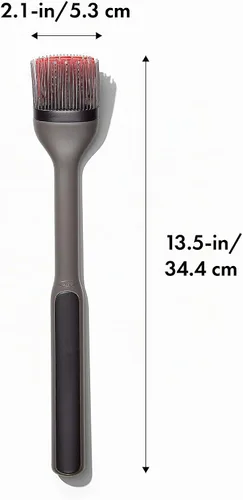 Vista 3 de OXO Good Grips - Herramientas de asar a la parrilla, cepillo para rociar, color negro