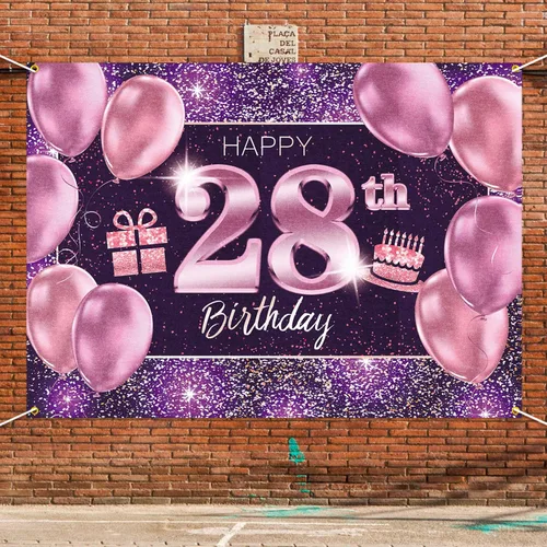 Vista 6 de pancarta grande rosa con texto en inglés “Happy Birthday
