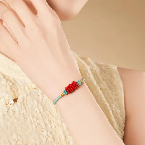 Vista 4 de Pulsera tibetana de la suerte para mujer, pulsera trenzada de buenos deseos, estilo budista, ajustable, pulsera de cuerda roja