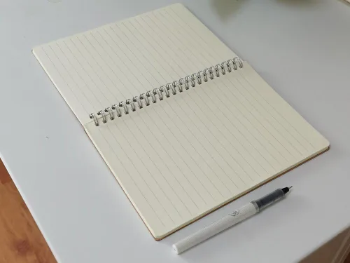 Vista 3 de YUREE Cuaderno de espiral/diario en espiral, cuaderno de tapa dura, 140 páginas (70 hojas) con rayas anchas, A5, 8.4 x 5.9 pulgadas