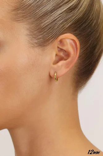 Vista 2 de Aretes de aro redondos de oro amarillo de 10 quilates grabados a mano, corte de diamante, cierre seguro en la parte trasera