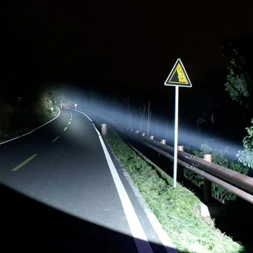 Vista 9 de ULTRAFIRE Linterna LED C8 de 1000 lúmenes altos, mini linterna de mano de 5 modos, impermeable IPX6, con cargador y UFB18, para emergencias