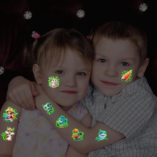 Vista 4 de Tatuajes temporales 3D que brillan en la oscuridad para niños, 117 unicornios, sirena, camión, dinosaurio, caricatura, animales, tatuajes falsos