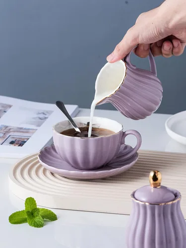Vista 7 de Jusalpha Serve para 6 - Juego de tazas de té y platillos de porcelana fina rosa, tazas de 8 oz y platillo, con tetera, azucarero, jarra para crema