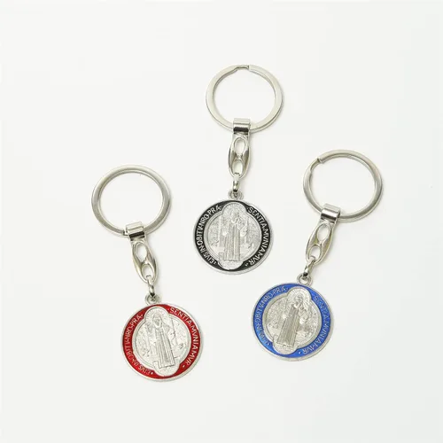 Vista 2 de lulucross Catholic Gifts - Llavero de metal de San Benito con esmalte