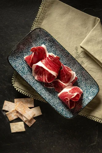 Vista 6 de Jamón Serrano Rebanado 2 oz por Fermin