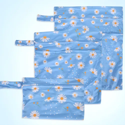 Vista 2 de 3 bolsas para pañales de tela para bebé, impermeables, reutilizables, con 2 bolsillos con cremallera y asa, bolsas de lavandería lavables