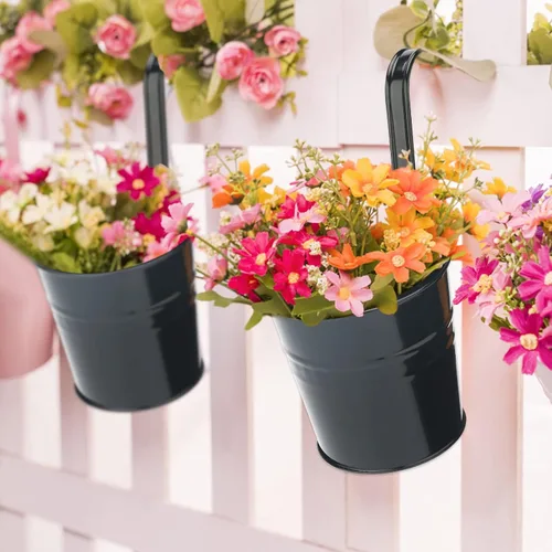 Vista 4 de KINGLAKE Macetas de flores, 10 macetas de metal para colgar en hierro, balcón, jardín, plantas, cestas para vallas, 4 pulgadas, soportes para flores