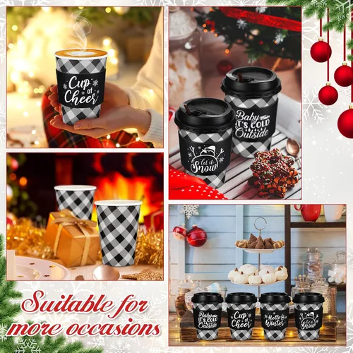 Vista 6 de Layhit 100 Piezas Tazas de Café Navideñas de Cuadros Buffalo, Vasos de Papel Navideños Desechables con Tapas, Fundas y Pajitas Removedoras