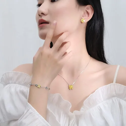 Vista 4 de Collar con colgante hecho a mano de plata de ley 925 con piedra natal colorida para mujer, trébol de cuatro hojas de la suerte, joyería de trébol