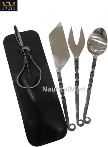 Vista 5 de Juego de utensilios de comedor con 3 piezas de cubiertos, cuchillo, tenedor, cuchara decoración cubiertos medieval vikingo