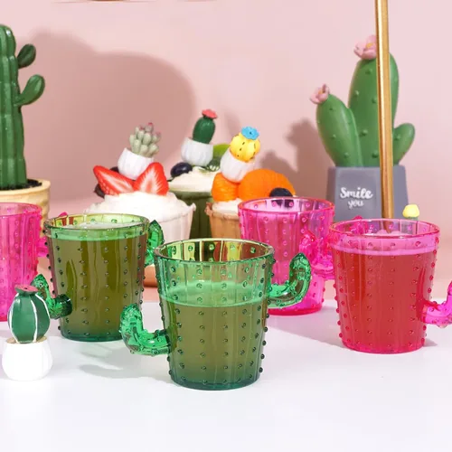 Vista 4 de ZZYFGH Vasos de chupito de cactus de plástico (juego de 12), 2 onzas, lindos vasos de tequila de cactus verdes para occidental, despedida