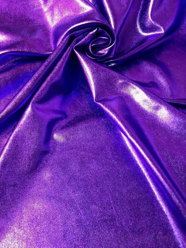 Vista 8 de Metálico brillante en toda la lámina de poliéster elástico Spandex tela por The Yard (negro)