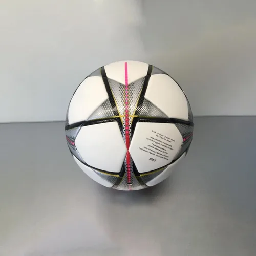 Vista 5 de Balón de fútbol de la Champion, talla 5, réplica oficial del partido, perfecto para fanáticos del fútbol, entrenamiento y juego.