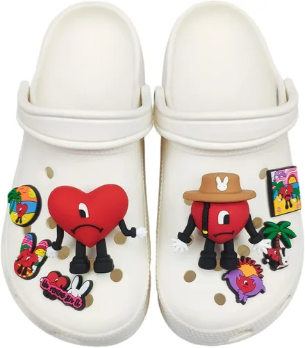 Vista 5 de GOTPE Dijes 3D para zapatos, decoración de zapatos, conejito malo de dibujos animados para mujer y hombre, zapatos de bricolaje, Plástico, No es una