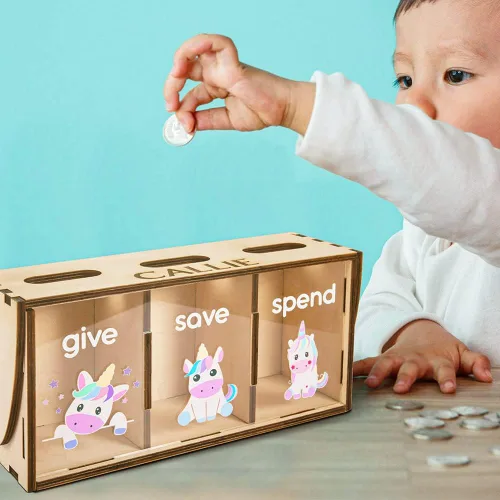 Vista 3 de Give Save Gastar Kids Teach Money Bank Nombre personalizado con dinosaurios o unicornio Banco de enseñanza para niños Caja de ahorros personalizada