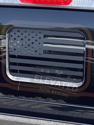 Vista 2 de Calcomanía de bandera estadounidense para ventana central trasera compatible con Ford Ranger 2019-2023 (negro mate)