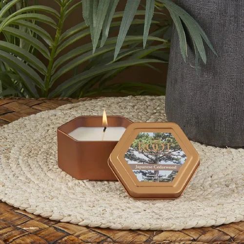 Vista 3 de Root Candles Velas perfumadas Honeycomb Traveler - Vela de mezcla de cera de abeja hecha a mano, 4 onzas, madera de cedro japonés