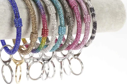 Vista 5 de GUCABE Llavero con diamantes de imitación para mujer, 3 pulgadas