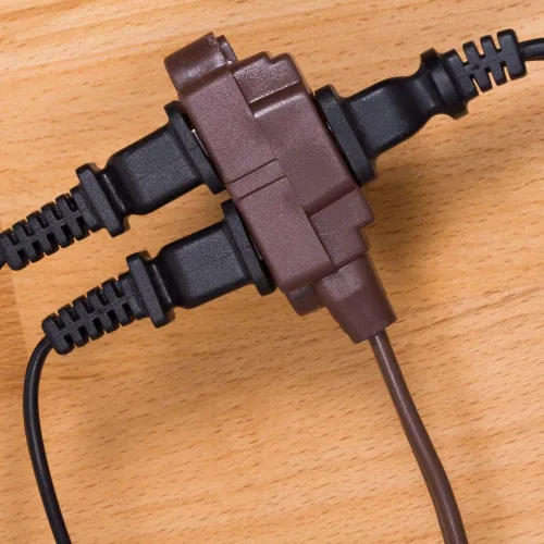 Vista 6 de GE - Cable de extensión, tira de alimentación, punta, calibre, tapas de toma de corriente de seguridad de giro a cierre, clasificación para Marrón