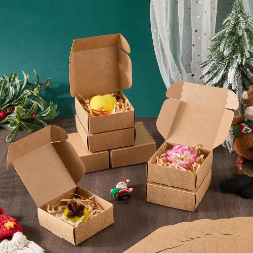 Vista 5 de PandaHall - 50 cajas de regalo de papel de estraza cuadradas, cajas pequeñas fáciles de montar para regalos y regalos de boda y fiestas, 3.3 x 3.3 x