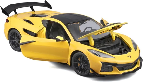 Vista 2 de Maisto 1:18 Edición Especial 2025 Chevrolet Corvette ZR1, Amarillo Metálico