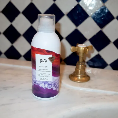 Vista 2 de Total Gem - Kit en línea Vibrancia de color prolongada, repara + nutre el cabello Vegano + libre de crueldad 22.75 onzas