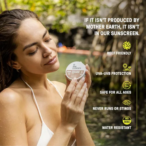 Vista 4 de Crema facial tintada ultra-hidratante Raw Element, protector solar mineral no tóxico para la cara, hidratante diario tintado, óxido de zinc no nano