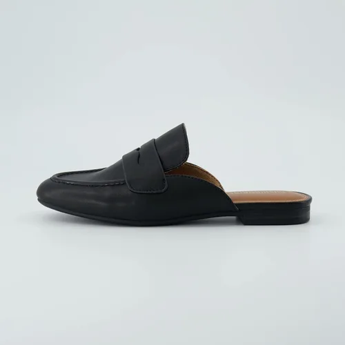 Vista 2 de CUSHIONAIRE Zapatos sin cordones Yale para mujer + espuma viscoelástica, anchos disponibles