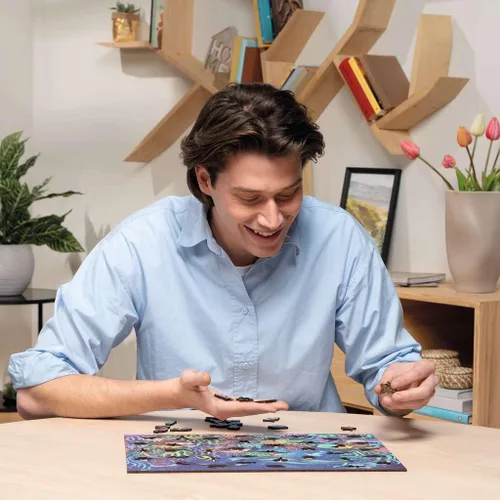 Vista 5 de Ravensburger Fantasy Forest - Rompecabezas de madera vibrante de 500 piezas Diversión para reducir el estrés Materiales ecológicos Certificado