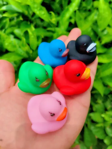 Vista 7 de Juego de mini pato de goma de gran tamaño, 10 piezas, flotador y chirriante, mini pato de goma, baño para bebé, ducha con sonido de pato, juguetes