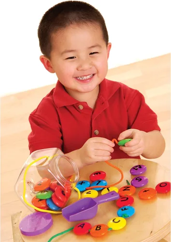 Vista 6 de Learning Resources Smart Snacks ABC Lacing Sweets