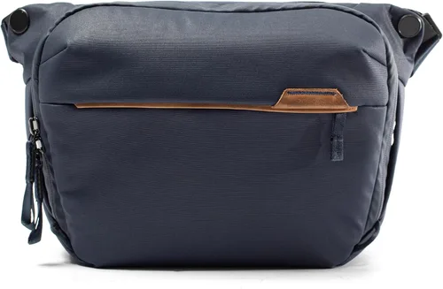 Vista 13 de Peak Design Sling diario Ceniza