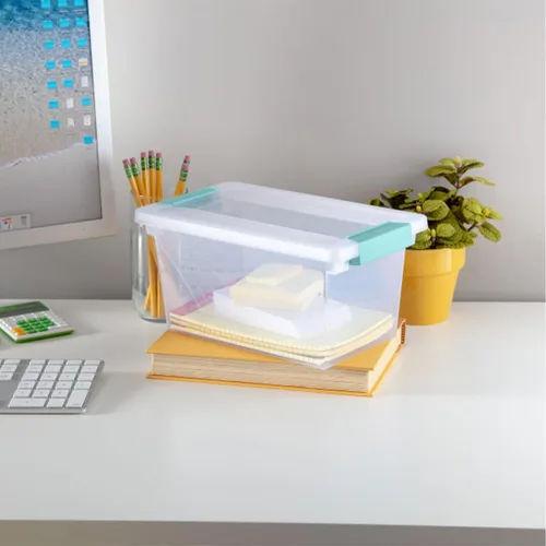 Vista 4 de Sterilite Paquete de 16 cajas de clip, contenedores apilables de plástico transparente con tapas de cierre, tamaño mediano, suministros